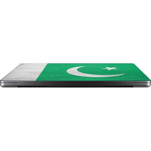 Pakistan Flag Distressed Apple MacBook Pro 14-inch Skin