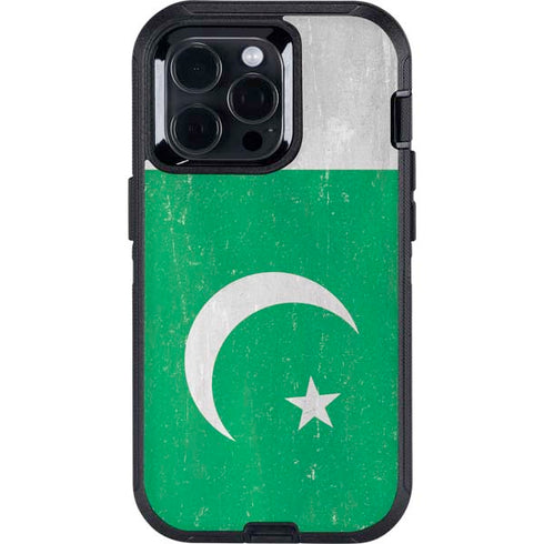 Pakistan Flag Distressed Otterbox Defender iPhone Skin
