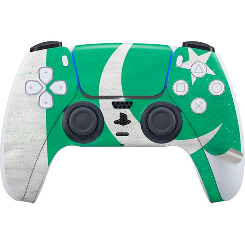 Pakistan Flag Distressed PS5 Pro Disk Bundle Skin
