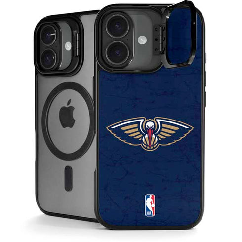 NBA New Orleans Pelicans Distressed iPhone 17 Kickstand Case