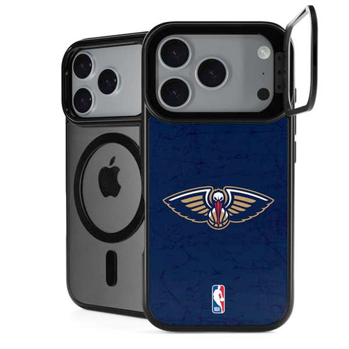 NBA New Orleans Pelicans Distressed iPhone 18 Pro Kickstand Case