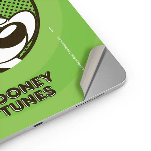 Looney Tunes Pepe Le Pew Full iPad Pro 13in M4 (2024) Skin