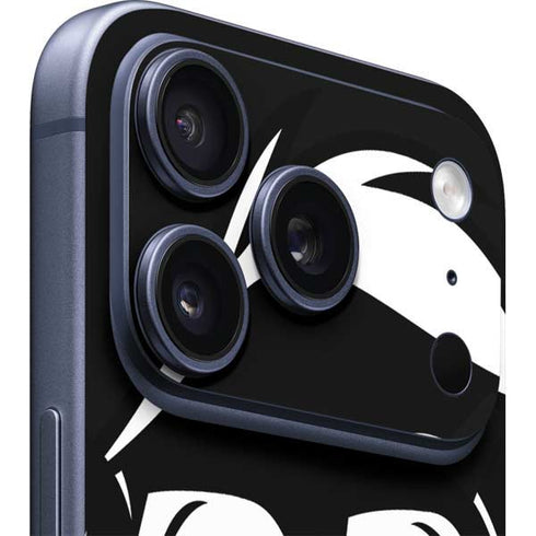 Looney Tunes Pepe Le Pew iPhone 17 Pro Skin