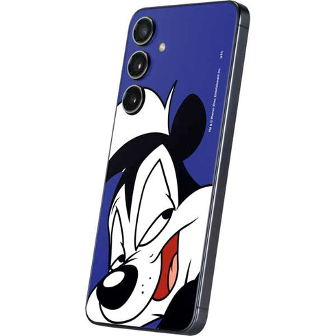 Looney Tunes Pepe Le Pew Zoomed In Galaxy S25 Skin