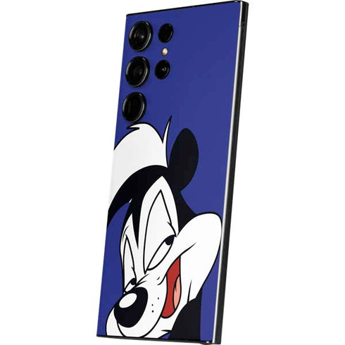 Looney Tunes Pepe Le Pew Zoomed In Galaxy S24 Ultra Skin