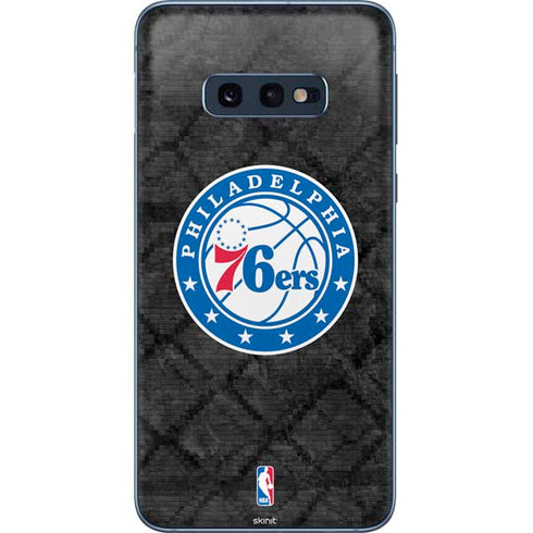 NBA Philadelphia 76ers Black Rust Galaxy S10e Skin