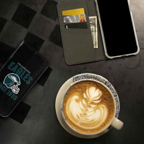 NFL Philadelphia Eagles Helmet iPhone 15 Plus Folio Case