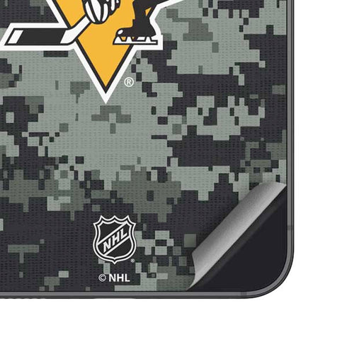NHL Pittsburgh Penguins Camo Galaxy S24 Skin