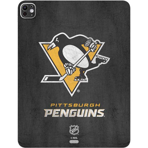NHL Pittsburgh Penguins Distressed iPad Pro 13in M4 (2024) Skin