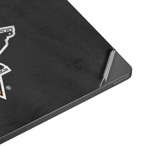 NHL Pittsburgh Penguins Distressed Surface Laptop 7 15in Skin