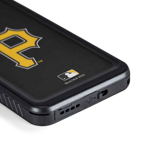 MLB Pittsburgh Pirates - Solid Distressed Galaxy S24 Plus Waterproof Case