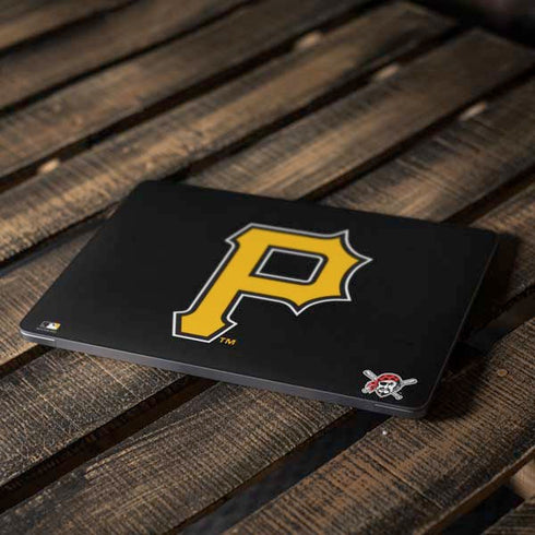 MLB Pittsburgh Pirates - Solid Distressed Apple MacBook Air Skin