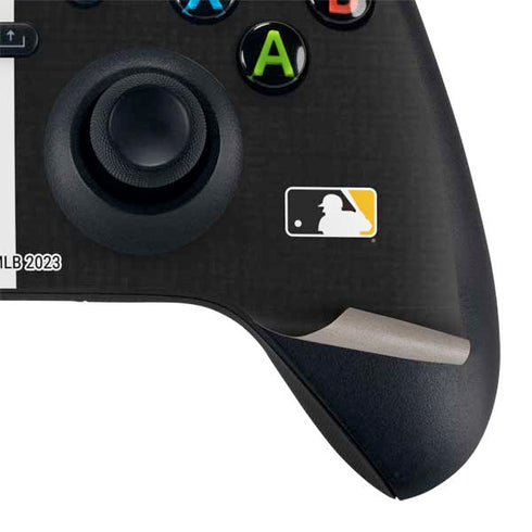 MLB Pittsburgh Pirates Split Xbox Series X Bundle Skin