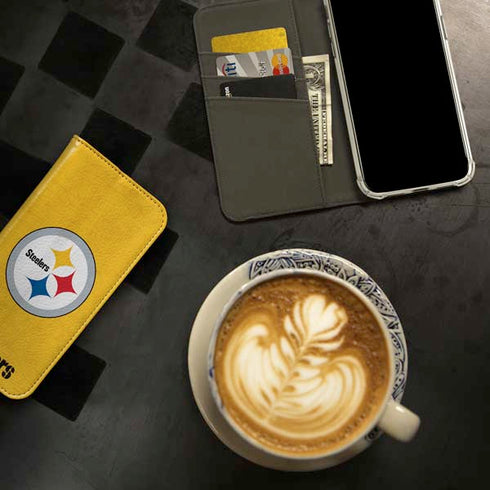 NFL Pittsburgh Steelers - Alternate Distressed iPhone 15 Pro Folio Case