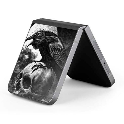 Alchemy Carta Poes Raven Galaxy Z Flip6 Skin