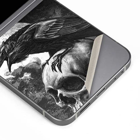 Alchemy Carta Poes Raven Galaxy Z Flip6 Skin
