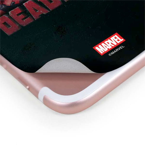 Marvel Deadpool Legacy Posing Deadpool iPhone 7 Plus Skin