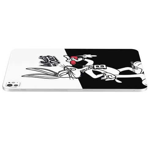 Looney Tunes Retro Bugs Bunny iPad Pro 13in M4 (2024) Skin
