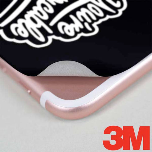 Looney Tunes Retro Daffy Duck iPhone 7 Skin