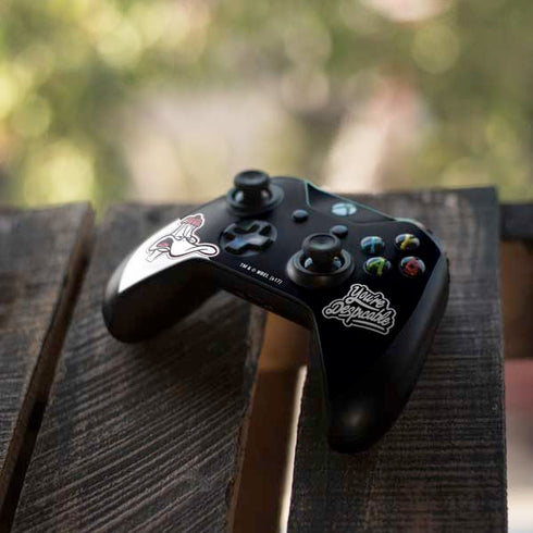 Looney Tunes Retro Daffy Duck Xbox One S Controller Skin