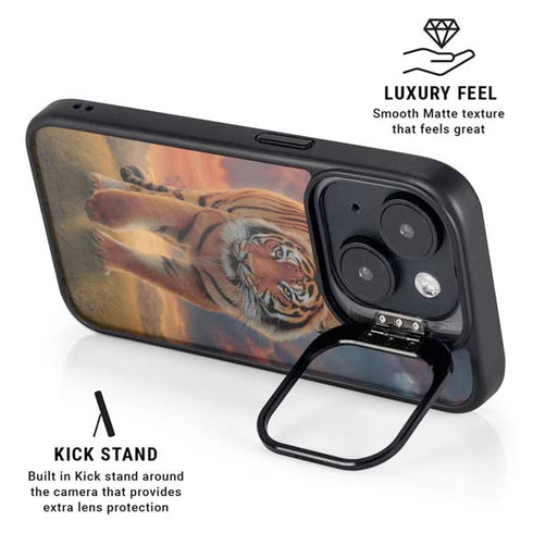 Rising Tiger by Vincent Hie iPhone 14 Plus Kickstand Case