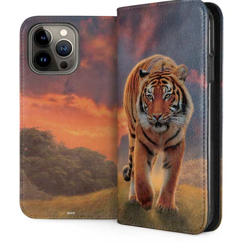 Rising Tiger by Vincent Hie iPhone 15 Pro Max Folio Case