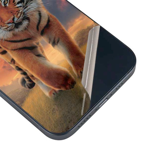 Rising Tiger by Vincent Hie iPhone 15 Skin