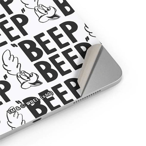 Looney Tunes Road Runner Beep Grid iPad Pro 13in M4 (2024) Skin