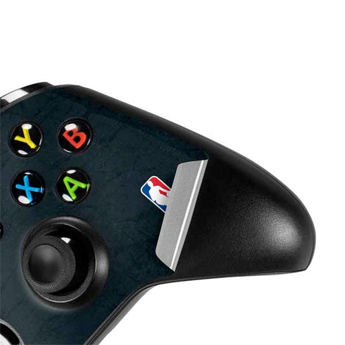 NBA San Antonio Spurs Distressed Xbox One S All-Digital Edition Bundle Skin