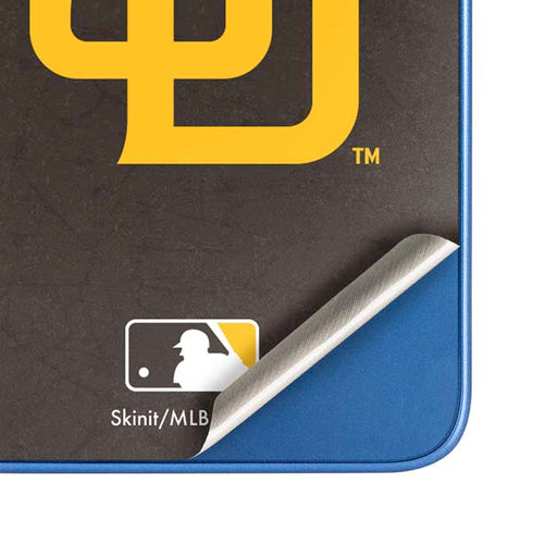 MLB San Diego Padres - Solid Distressed Moto G Play 4G (2024) Skin