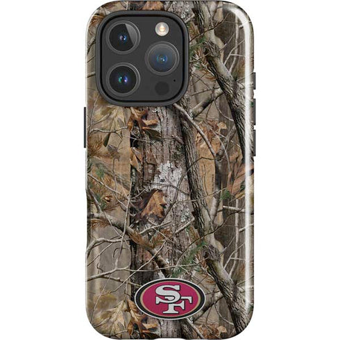 NFL San Francisco 49ers Realtree AP Camo iPhone 16 Pro Magsafe Impact Case