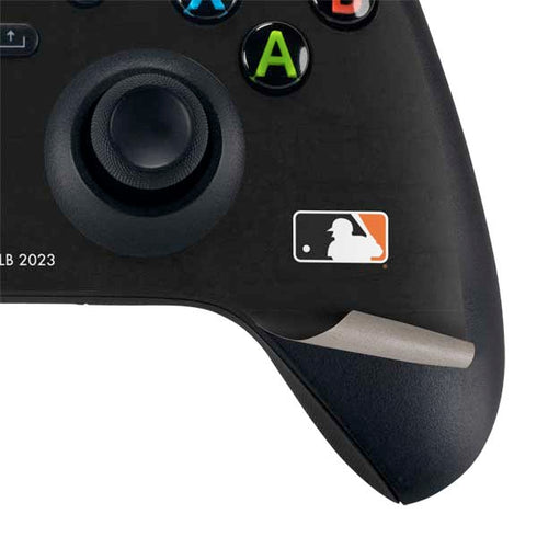 MLB San Francisco Giants - Solid Distressed Xbox Series X Bundle Skin