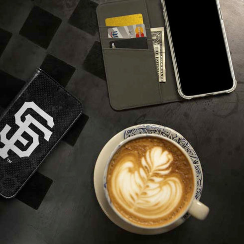 MLB San Francisco Giants Dark Wash iPhone 15 Plus Folio Case