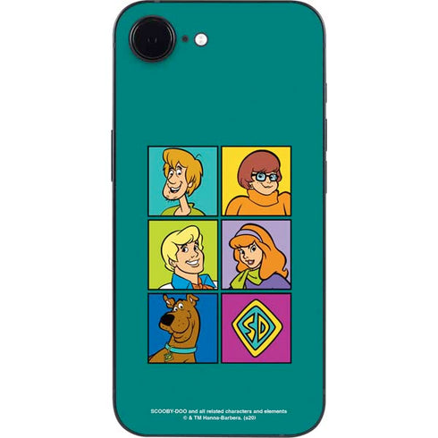 Scooby Doo Scooby-Doo Crew iPhone 16e Skin