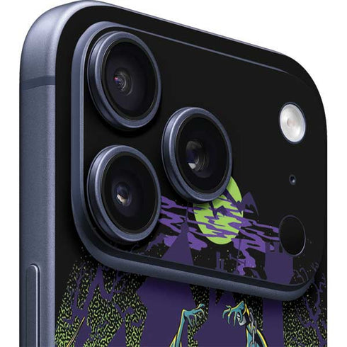 Scooby Doo vs Monsters iPhone 17 Pro Max Skin