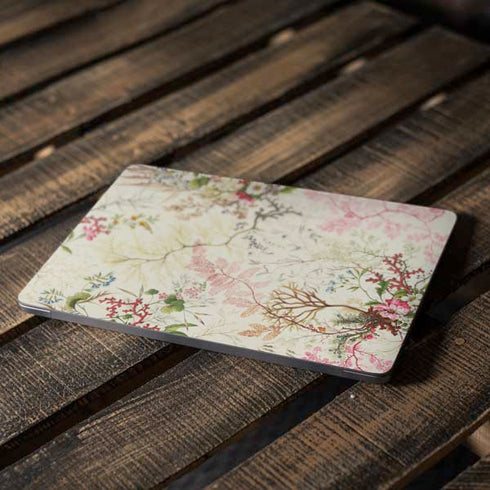 Seaweed on Silk Paper by William Kilburn Apple MacBook Air Skin