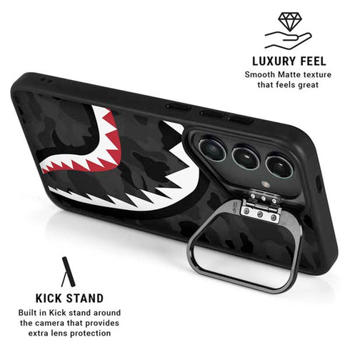 Shark Teeth Grey Street Camo Galaxy S25 Kickstand Case