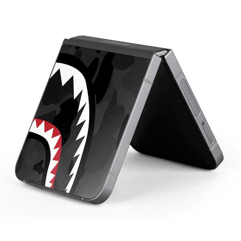 Shark Teeth Grey Street Camo Galaxy Z Flip6 Skin