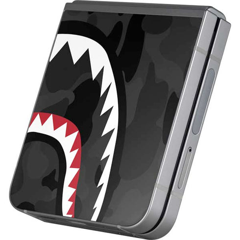 Shark Teeth Grey Street Camo Galaxy Z Flip6 Skin