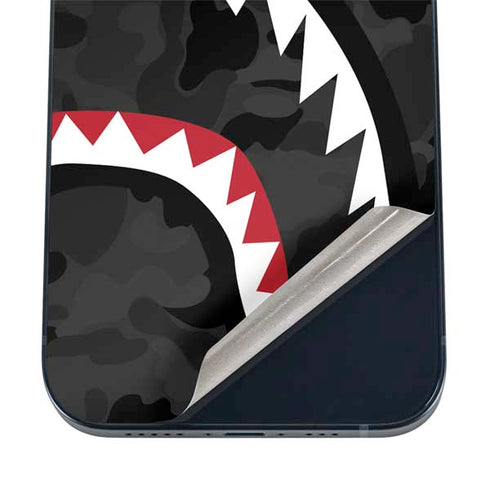 Shark Teeth Grey Street Camo iPhone 17 Skin