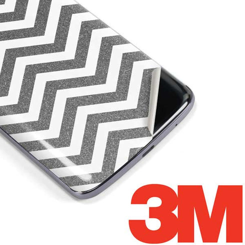 Silver Chevron Moto E5 Plus Skin