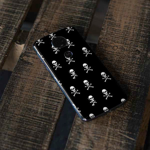 Skull and Crossbones (white) Moto E5 Plus Skin