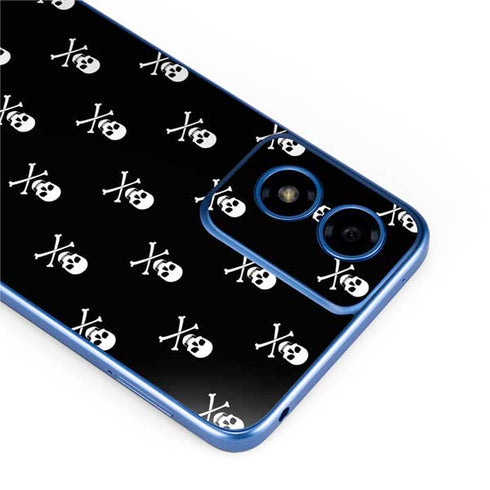 Skull and Crossbones (white) Moto G Play 4G (2024) Skin