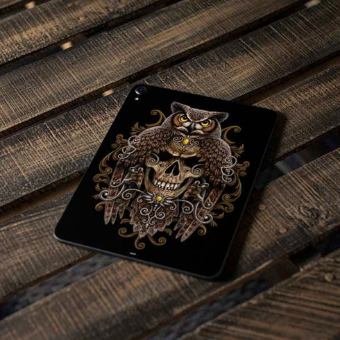 Skull and Owl by Sarah Richter Apple iPad Pro Skin