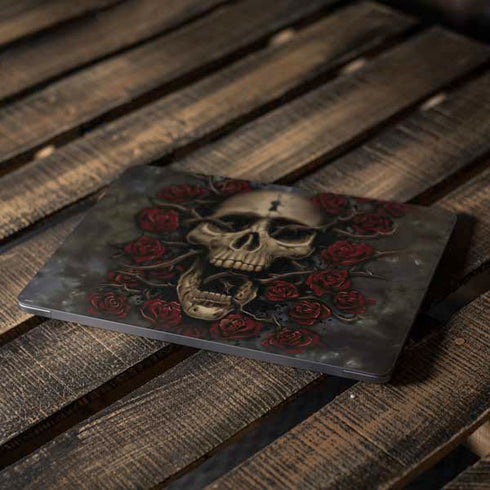 Liquid Blue Skull Entwined with Roses Apple MacBook Air Skin