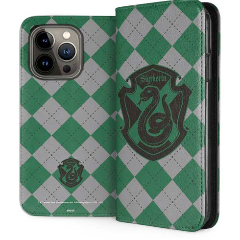 Wizarding World Harry Potter Slytherin Crest iPhone 13 Pro Folio Case