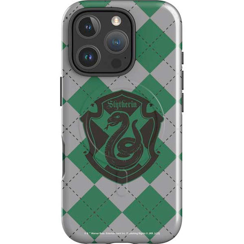 Wizarding World Harry Potter Slytherin Crest iPhone 16 Pro Max Magsafe Impact Case