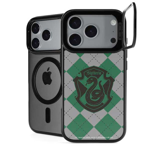 Wizarding World Harry Potter Slytherin Crest iPhone 18 Pro Kickstand Case