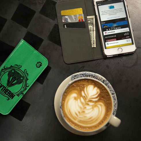 Wizarding Worlds Harry Potter Slytherin Illustration iPhone 7 Folio Case