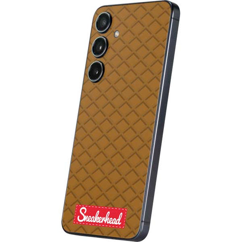 Sneakerhead Gold Pattern Galaxy S24 Plus Skin